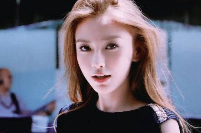 黄晓明最近有什么情况,黄晓明这几年经历了什么