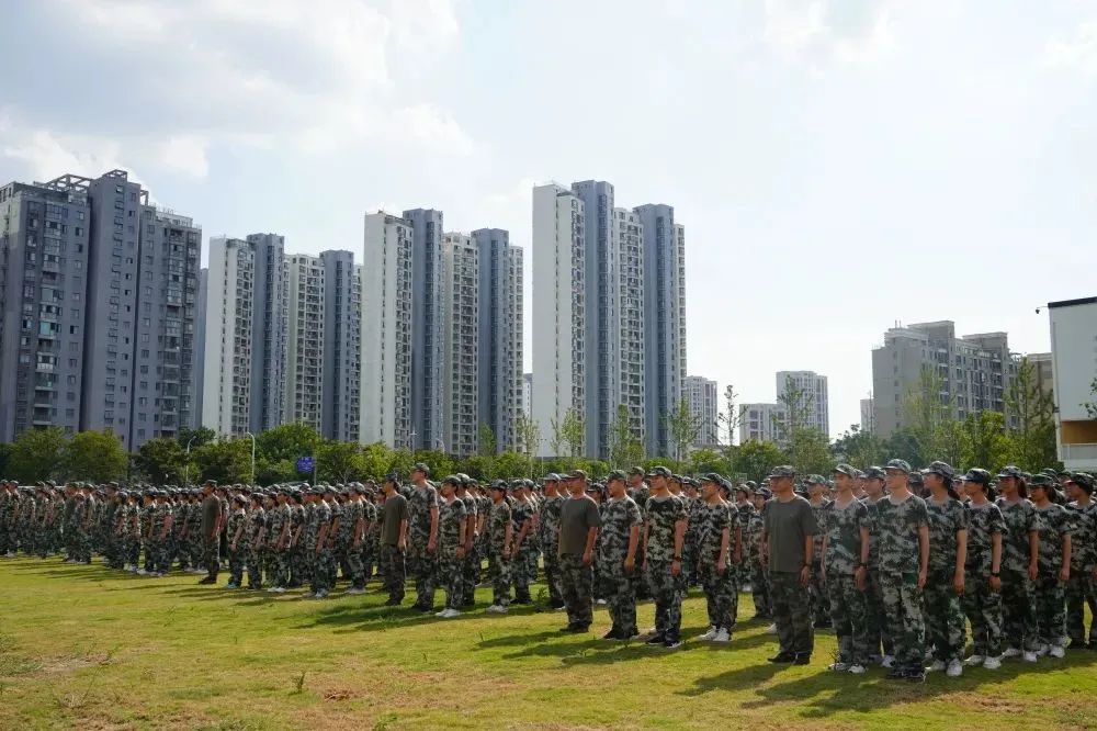 高标准军训,威武霸气的军训