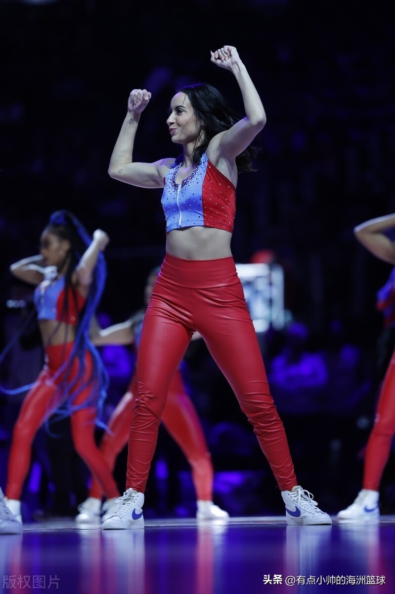 保罗或将加盟湖人,保罗加盟湖人联手詹姆斯浓眉