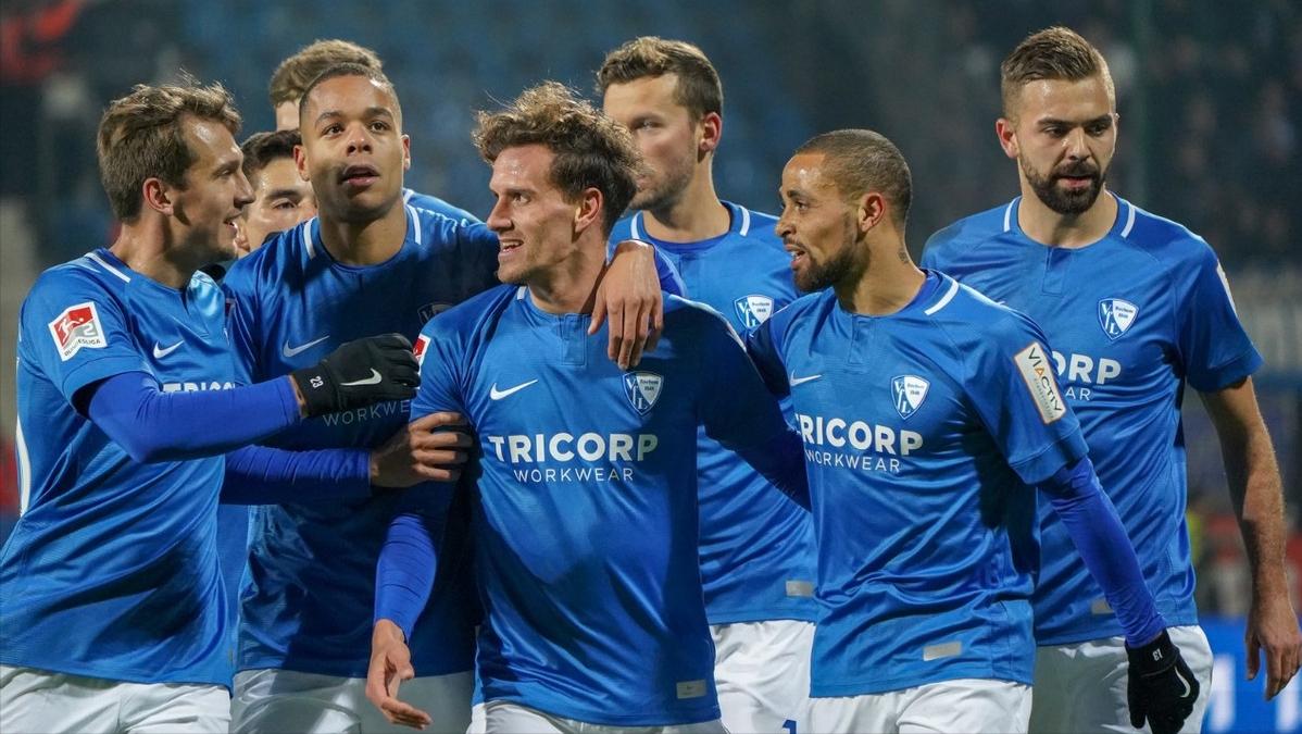 鎷滀粊鎱曞凹榛戞墦娉㈤缚鐜板満鐩存挱,鎷滀粊vs娉㈤缚鑳滆礋棰勬祴