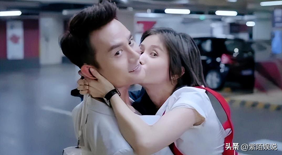 欢乐颂曲筱绡跟安迪说魏渭和包总,姚滨告诉曲筱绡安迪是精英