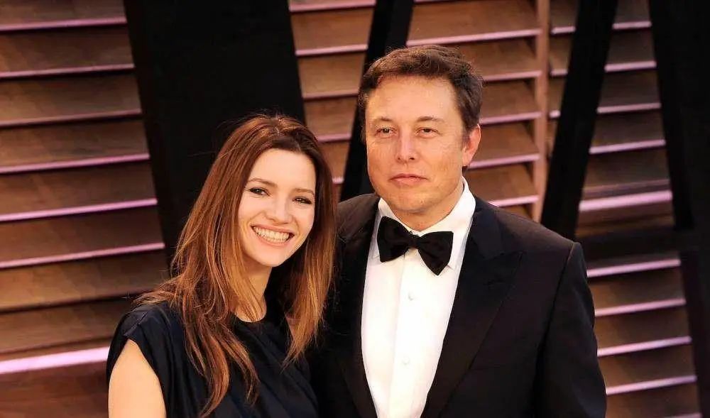 马斯克被空姐指控性骚扰,马斯克被性骚扰