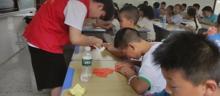 湖北学子三下乡绘画,三下乡手工折纸教学课件