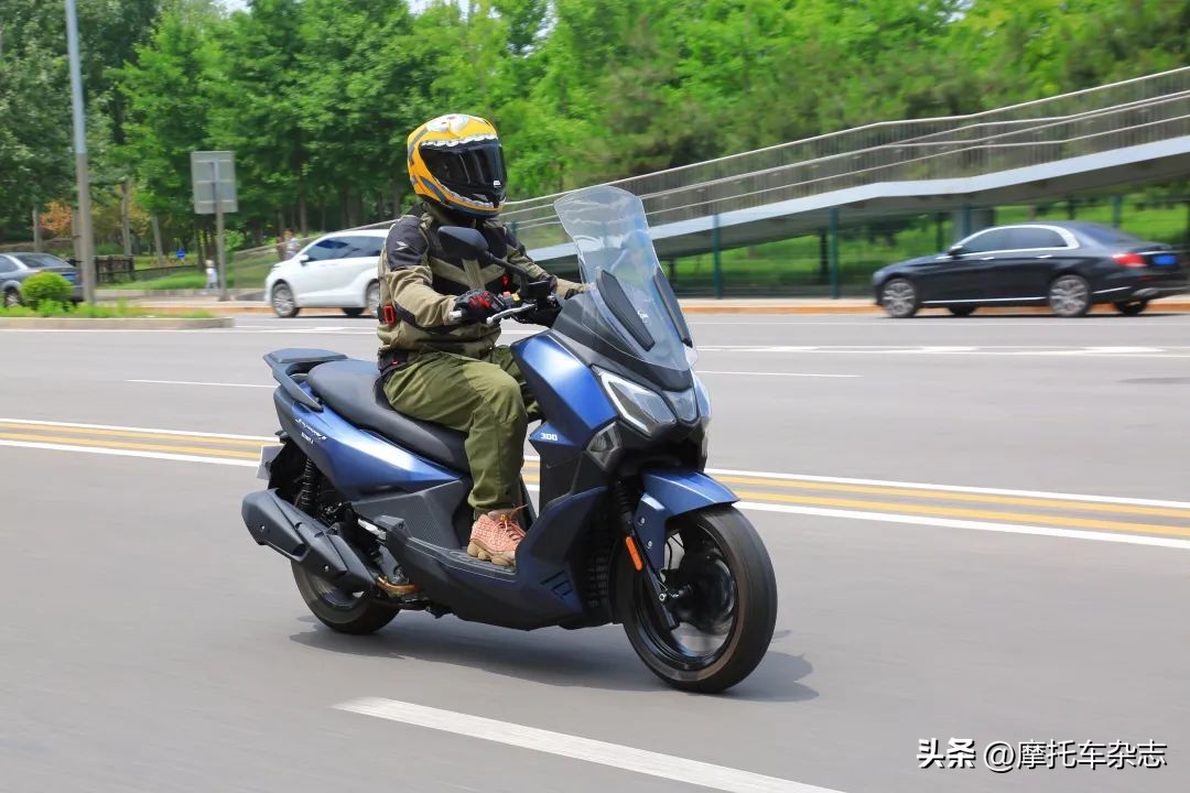 舒适轻松又有劲儿试驾三阳joymax,三阳joymaxz这车怎么样