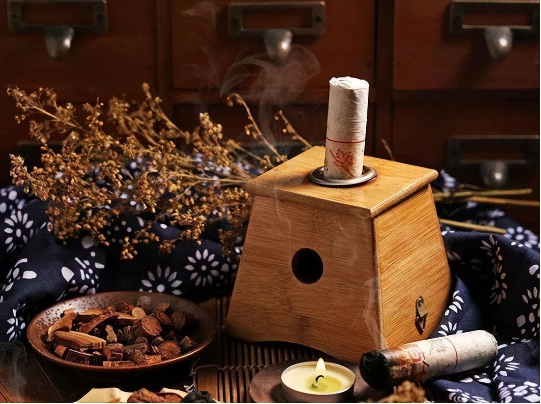 良性的乳腺肿块不动手术会癌变吗,乳腺结节良性三级严重吗会癌变吗