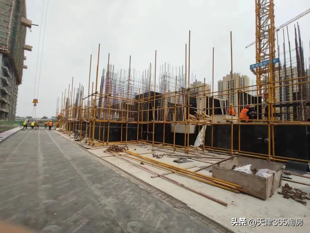 融创复工楼盘,天津融创精彩天地商业项目复工