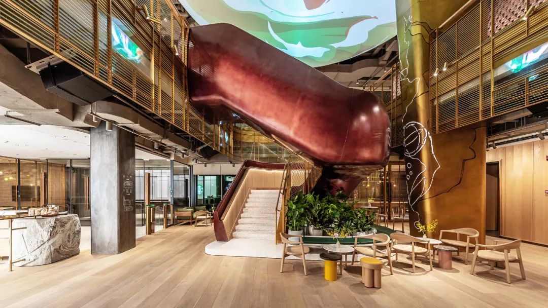 星巴克扩大投资,星巴克在华的发展初期