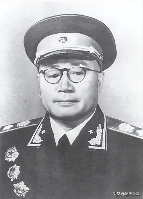 开国少将被指贪污700亿，毛主席下令彻查，陈毅：我先去看一下