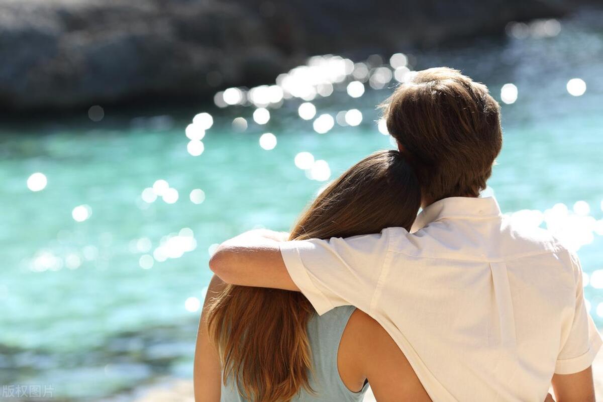 20岁女生嫁给了同龄有钱人,20岁女子嫁了30岁男人