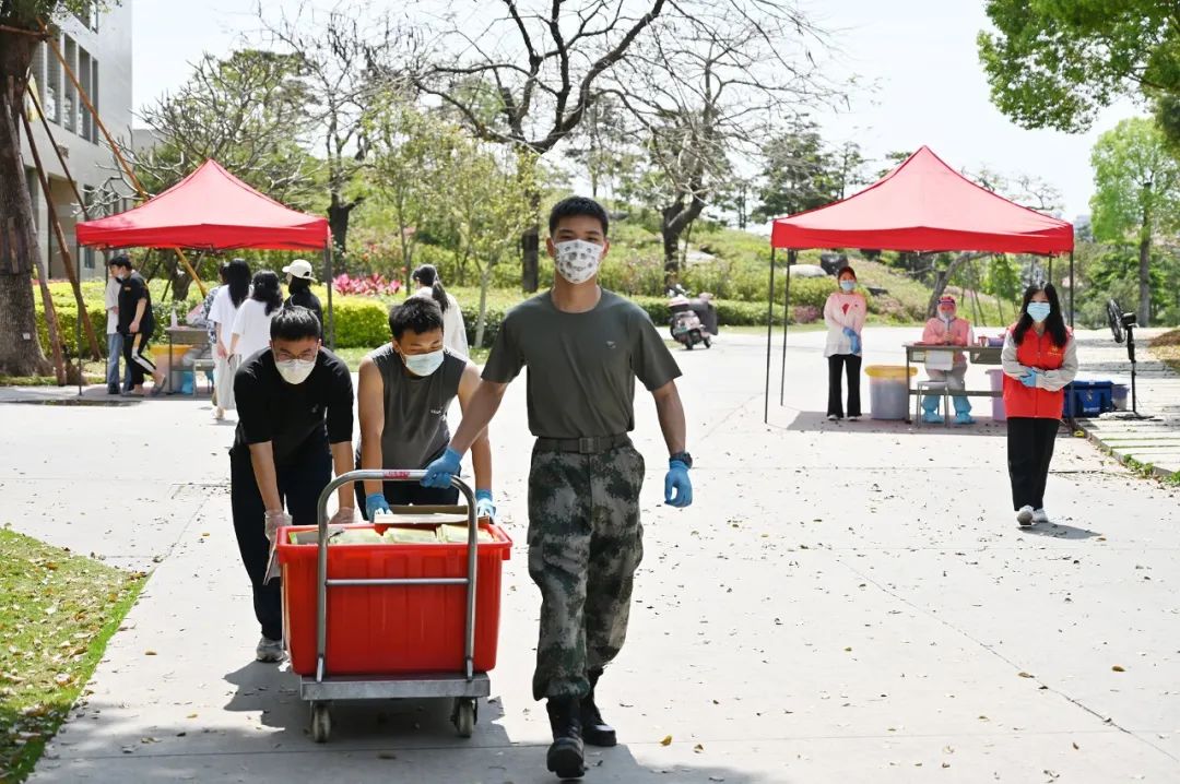 疫情大考彰显中国力量,疫情大考中坚定四个自信