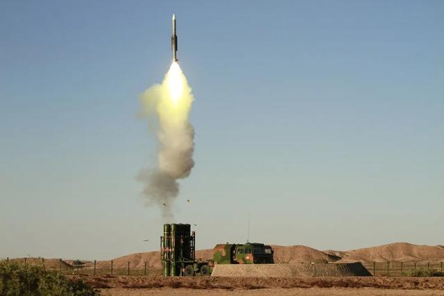 中日军舰在阿拉斯加岛军演,美日军舰在日本近海联合演习