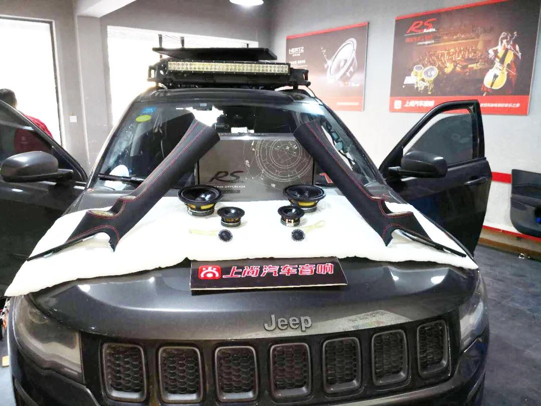 jeep指南者改装外观套件,jeep指南者车放歌视频