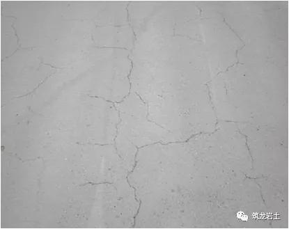 桩基工程地下防水在哪个时间施工,地基与基础工程施工常见质量通病