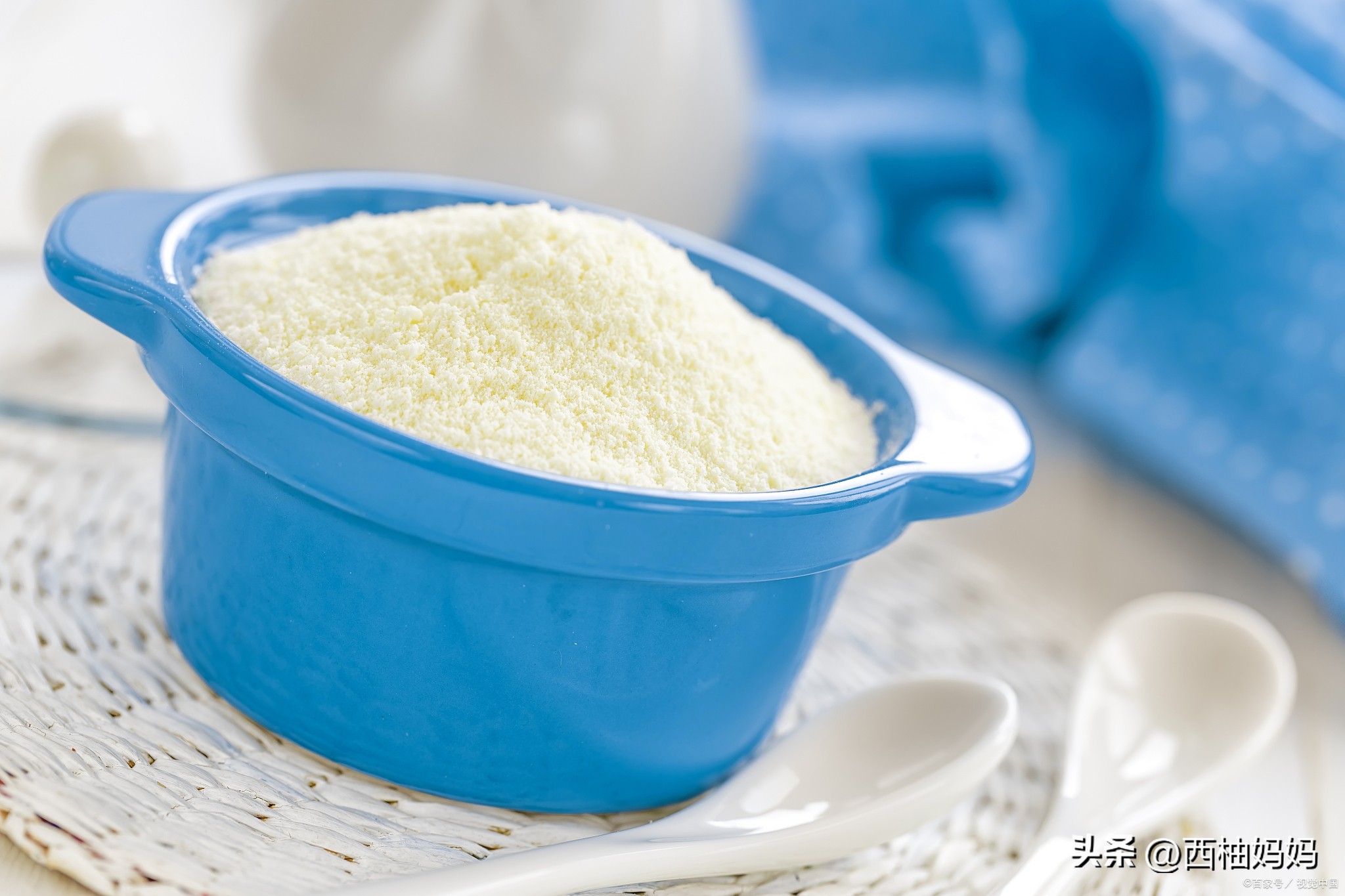 泡奶粉的温度多少最合适,泡奶粉最佳温度多少度