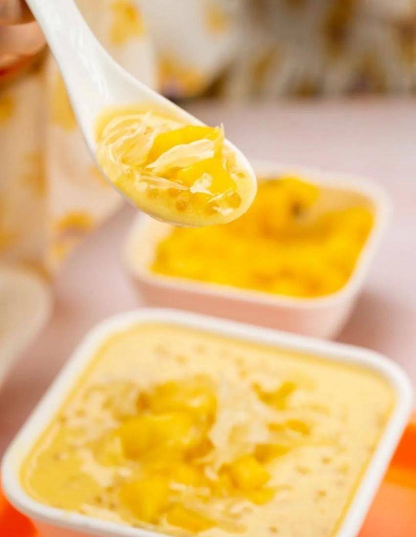 恢复堂食后,满记甜品迅速成为沪上爱吃人士的选择