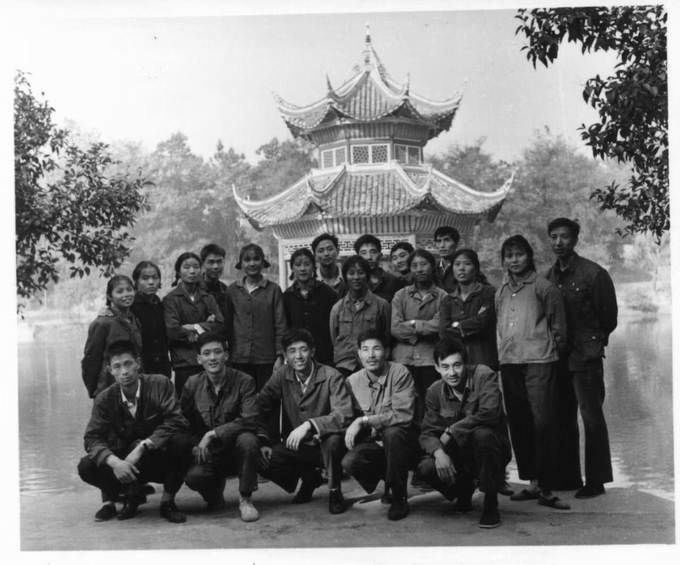 一场惊心动魄的篮球赛,一场别开生面的篮球赛作文