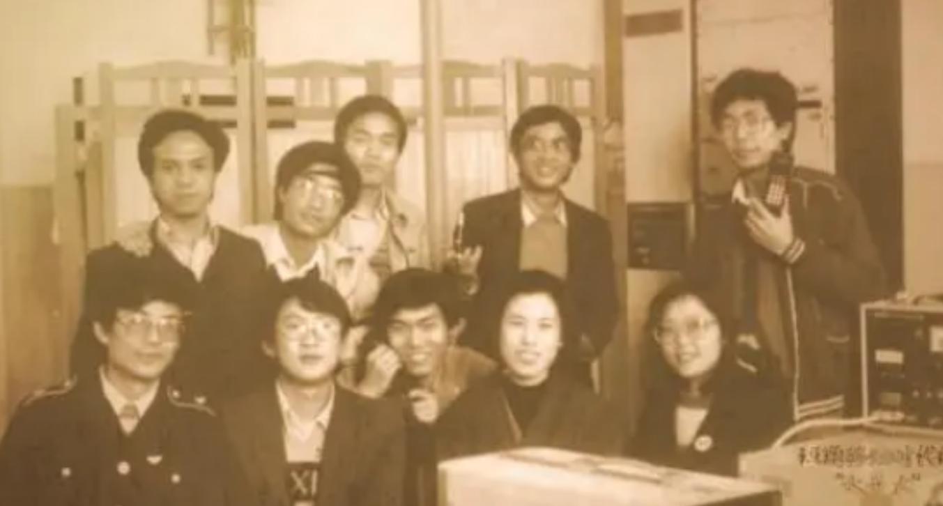 中国第一位办手机号码的人，当时号码随便选，最终他挑了什么号？