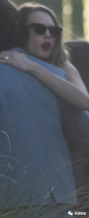 霉霉演唱会美国小姐开场自我介绍,霉霉与打雷姐现身超级碗