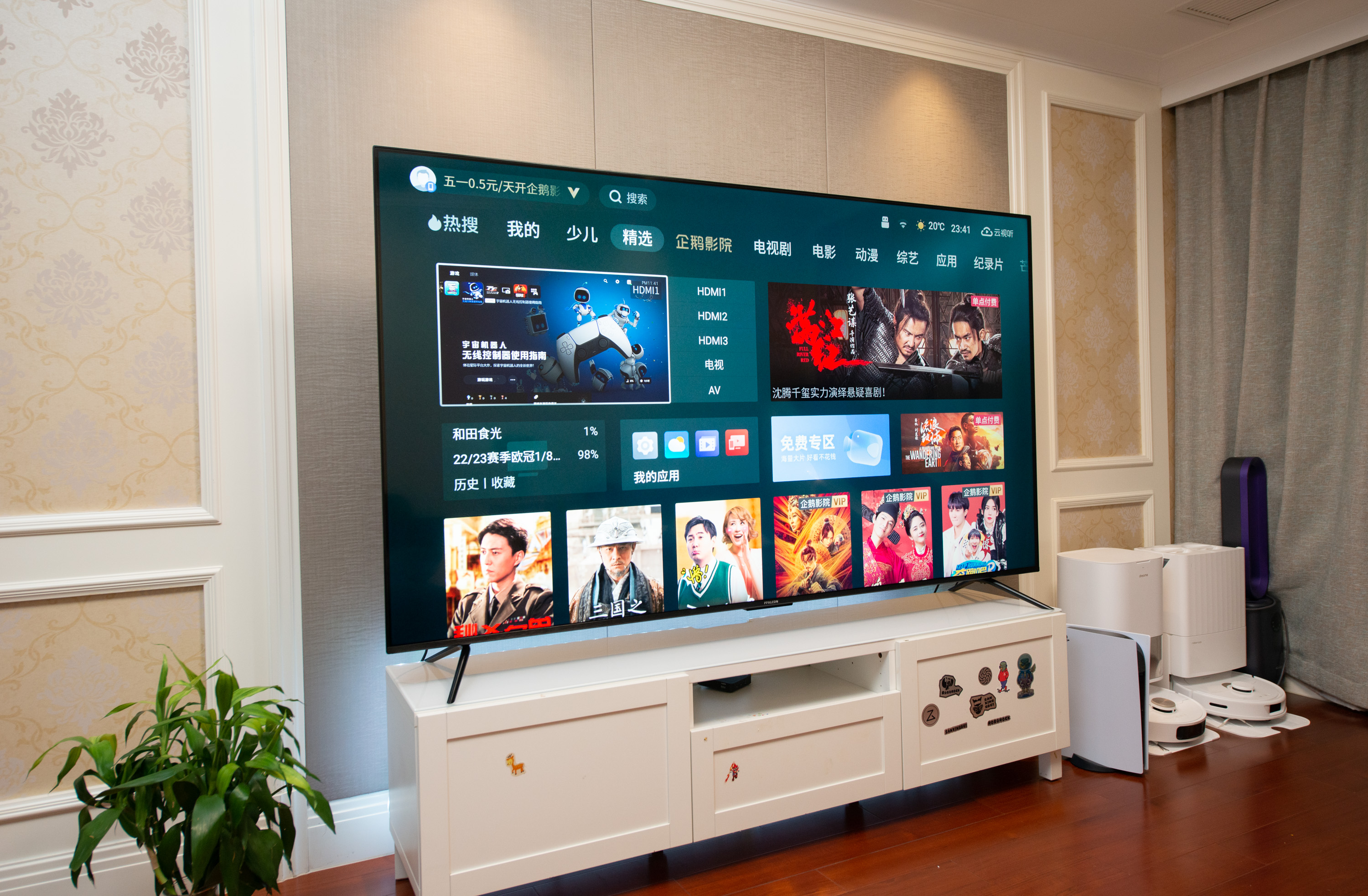 碎屏的电视机,家里电视碎屏了