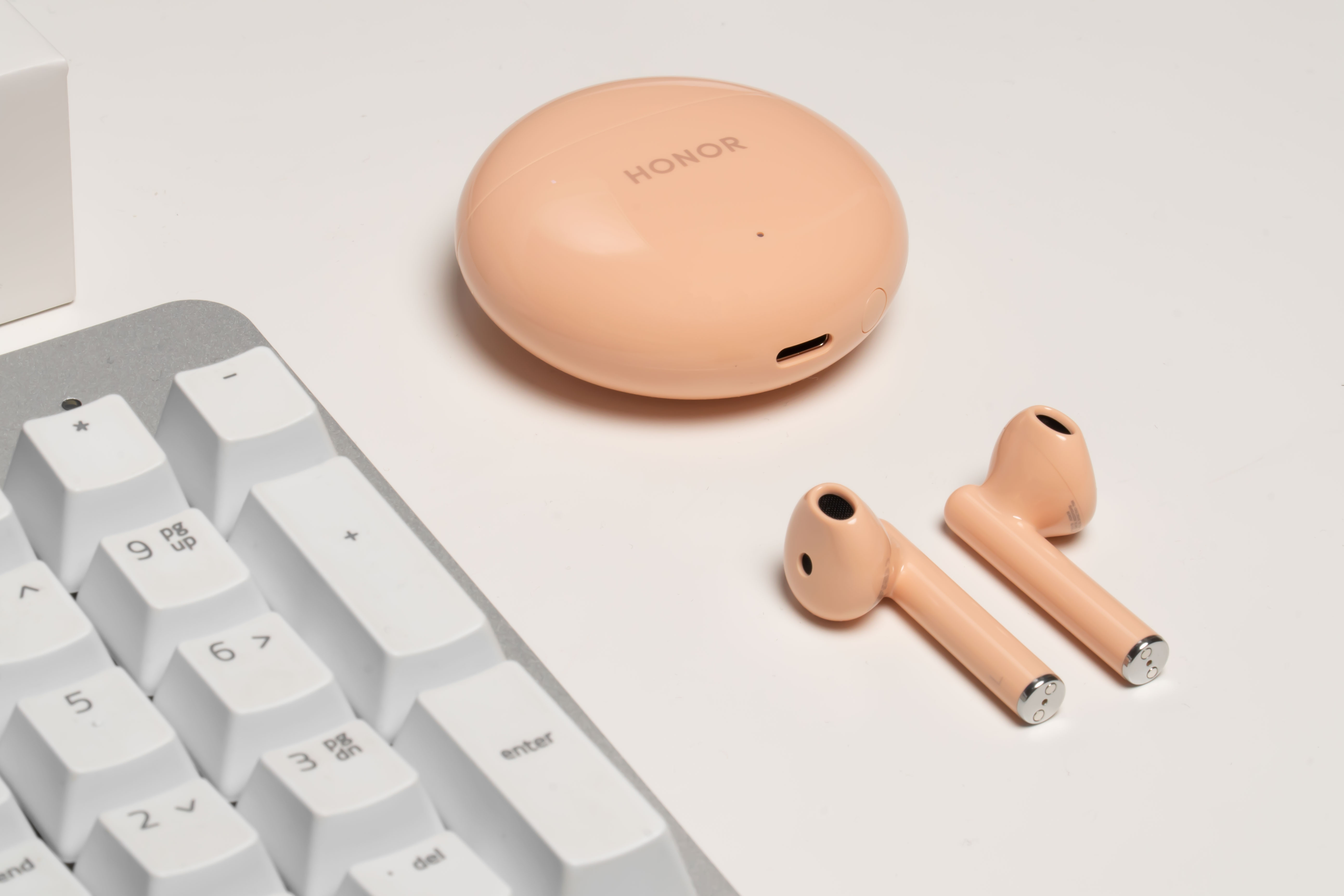 荣耀蓝牙耳机earbudsx5白色黑色,荣耀earbudsx5蓝牙耳机发布会