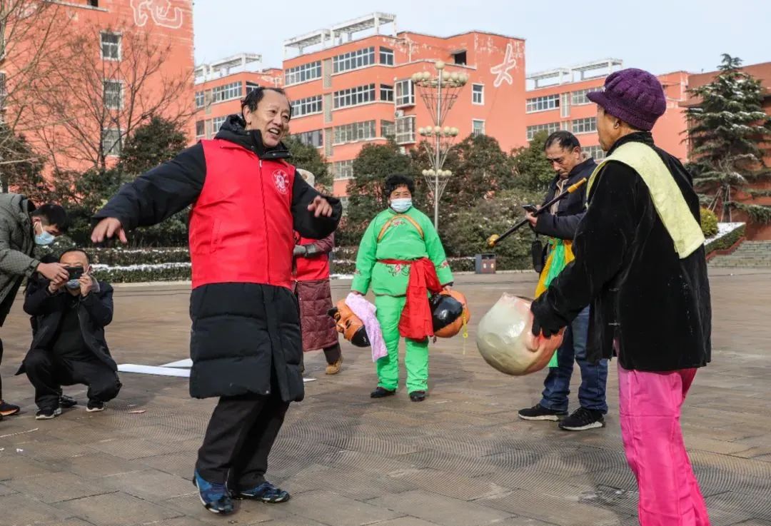 平顶山老大爷唱戏,平顶山文化大叔