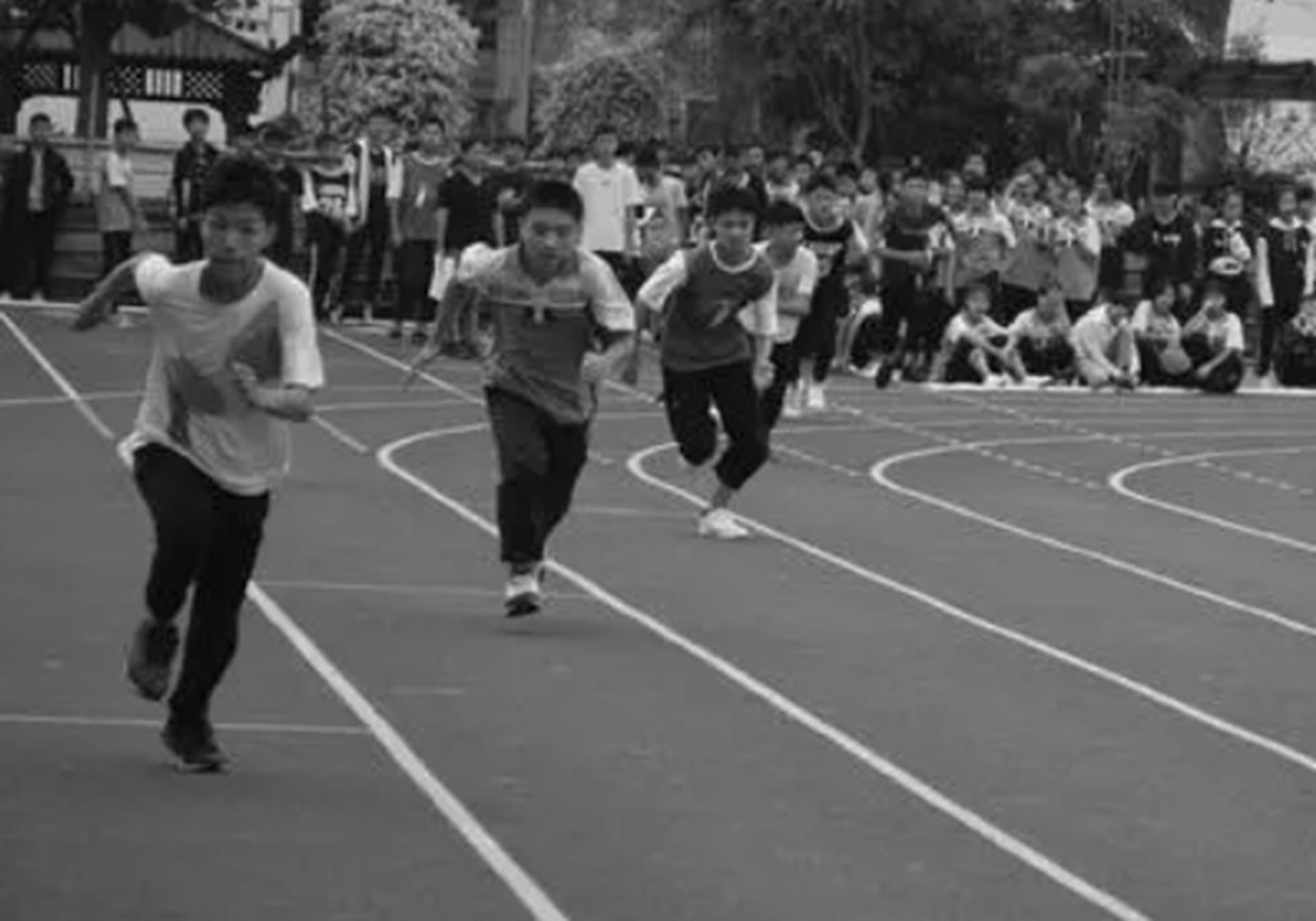 保定五中19:求进步说唱兼赛跑,学标兵思量很痛心