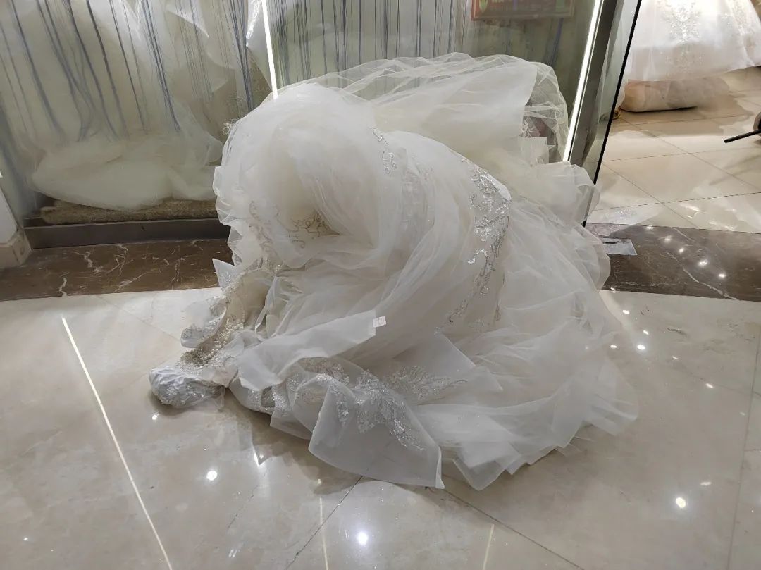 去苏州买婚纱划算吗,几月份去虎丘买婚纱便宜