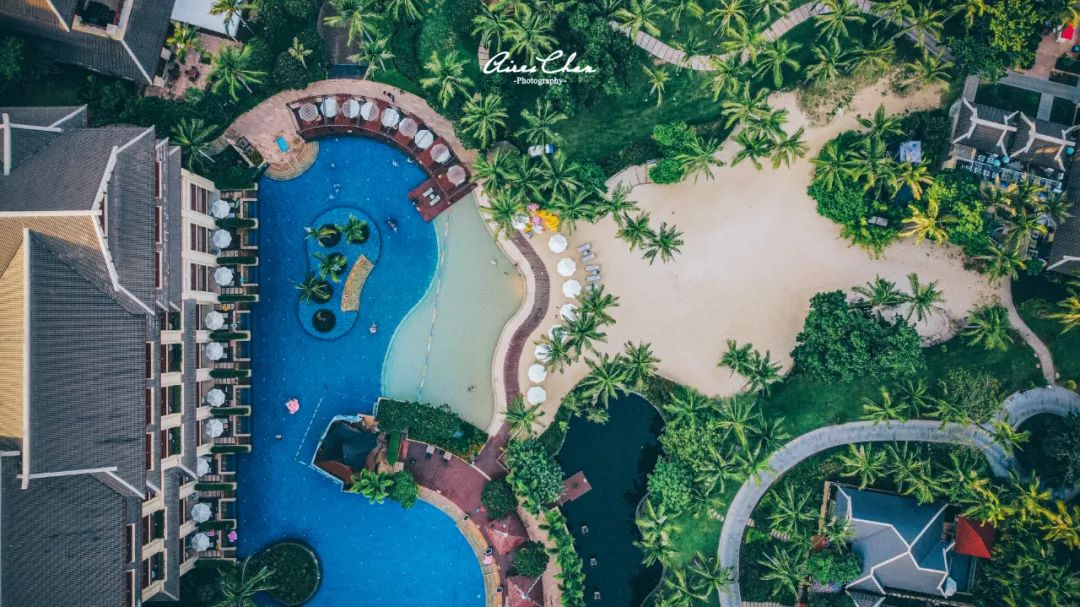 丽思卡尔顿奢华之旅,丽思卡尔顿度假村