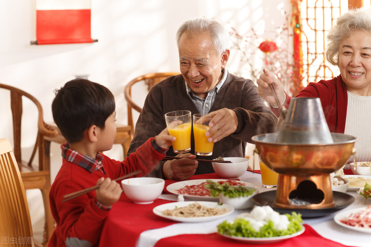 饭量决定寿命一般吃多少,饮食与寿命饭量越大并非寿命越短
