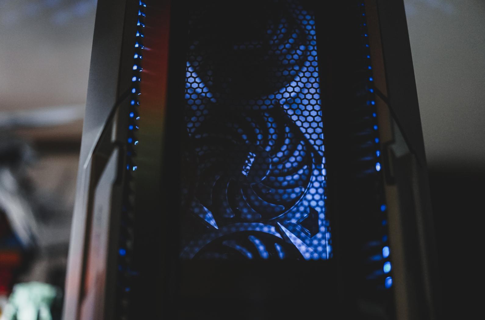 四万块钱的外星人电脑,四万多块的宙斯电脑