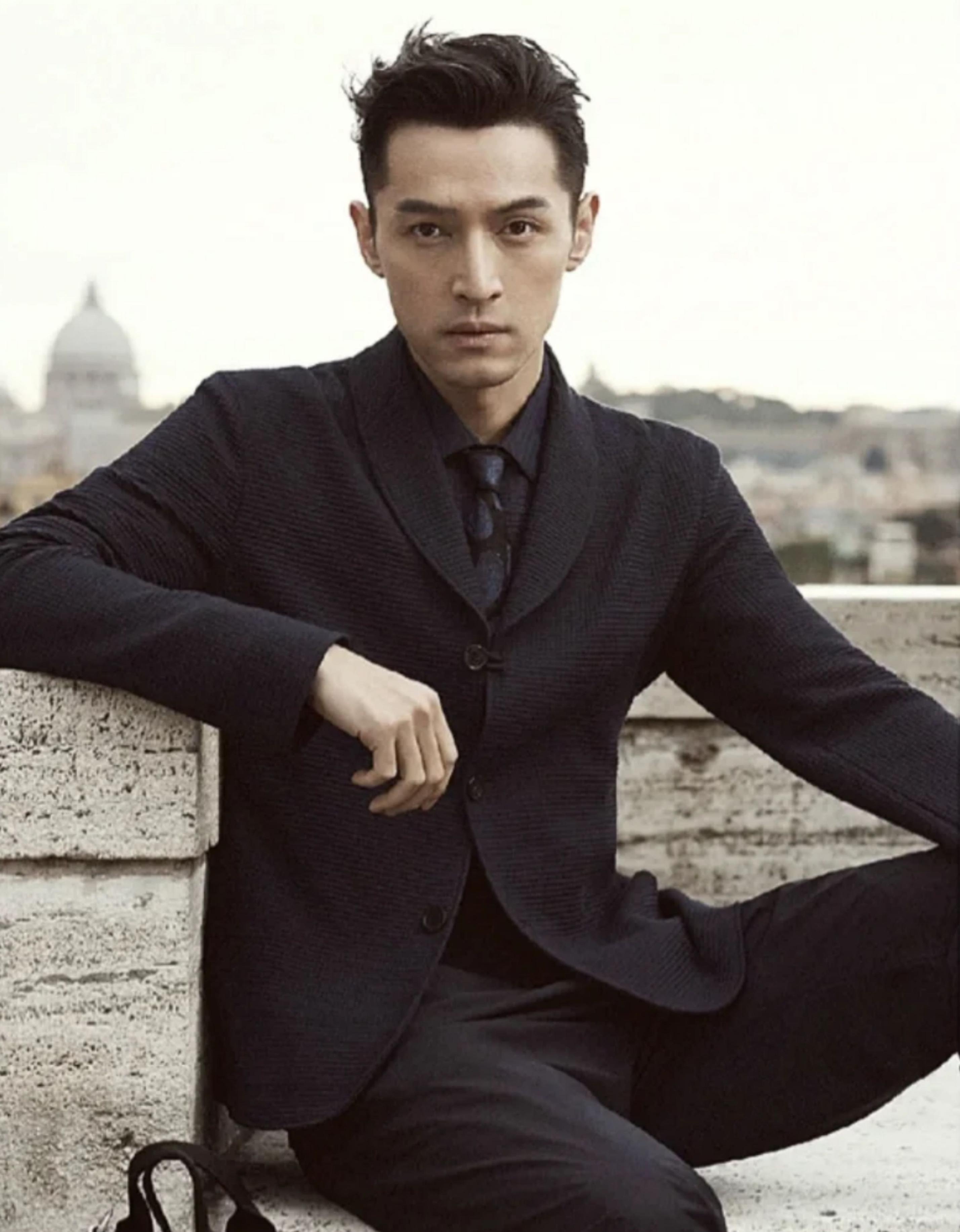 男人40岁后“发型决定气质”，这3种发型建议避开，会显老显油腻