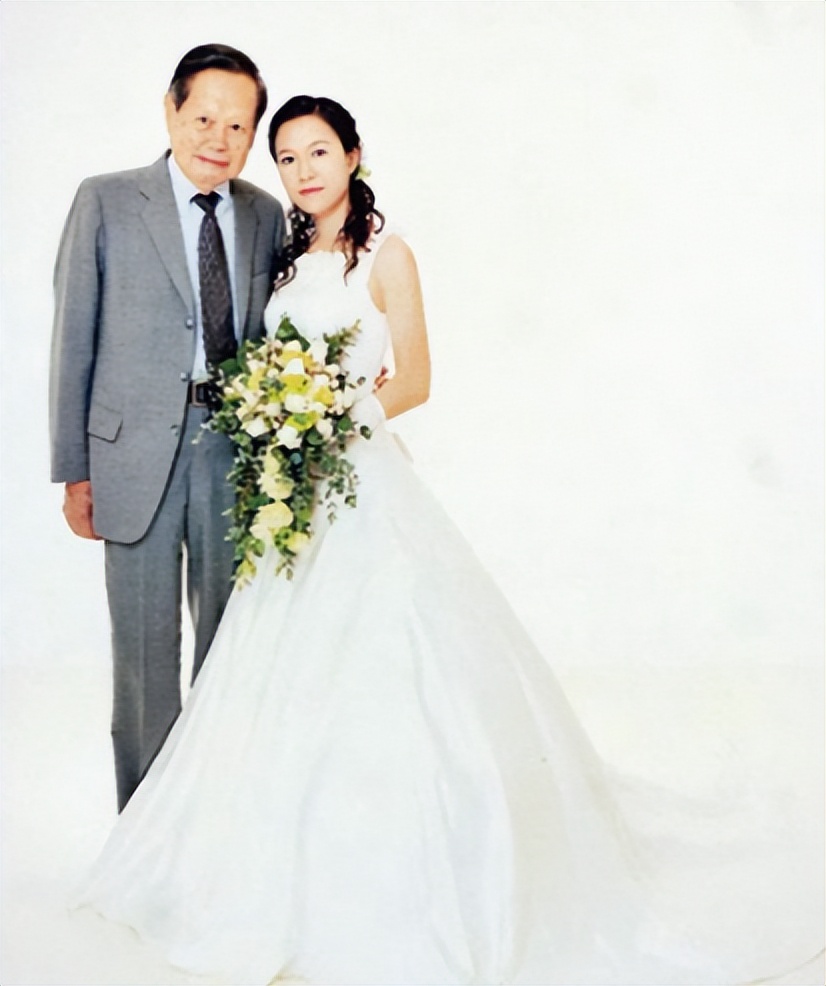 翁帆13年前嫁给杨振宁的原因,翁帆嫁给大自己54岁的杨振宁原因
