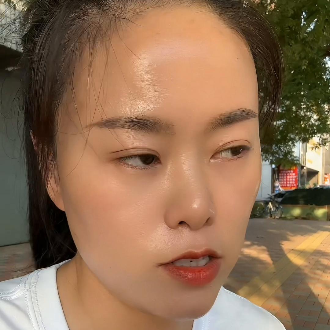 石家庄为什么这么多人打工,成都出现很多假装上班的人