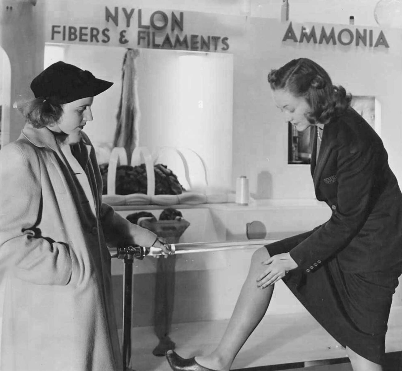 为何丝袜如此受欢迎,为什么丝袜会如此的受人们喜爱