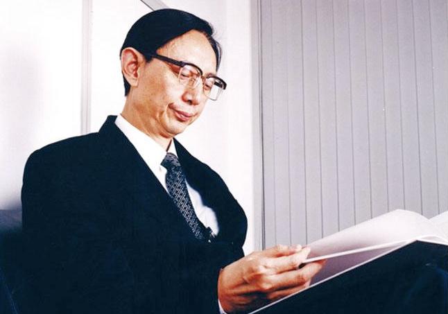 重庆57岁大叔曾是千万富翁,穷小子坐牢十七年完整版