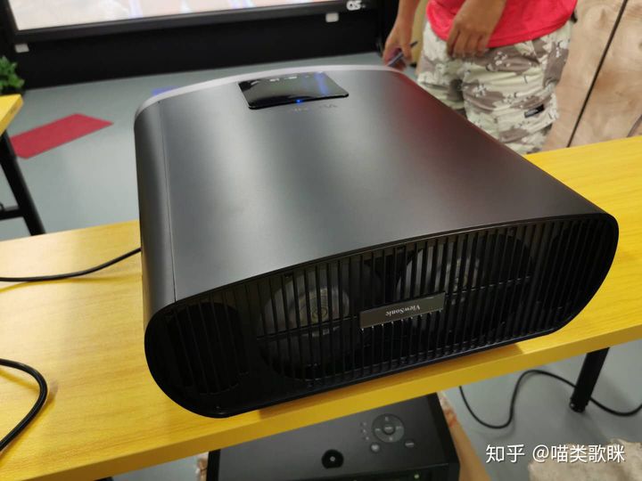 优派4k家用投影机,优派投影仪开箱