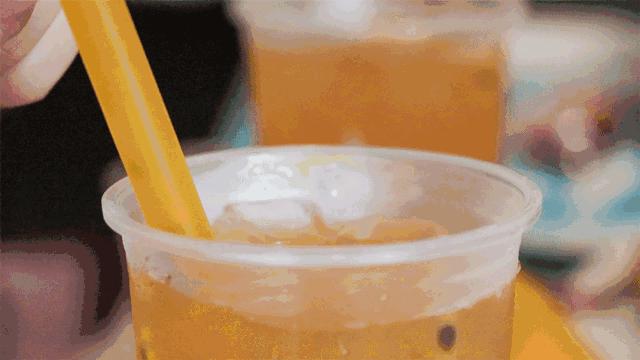 自制夏日清凉饮品简单又好喝,怎么做一杯夏日清凉解暑的饮品