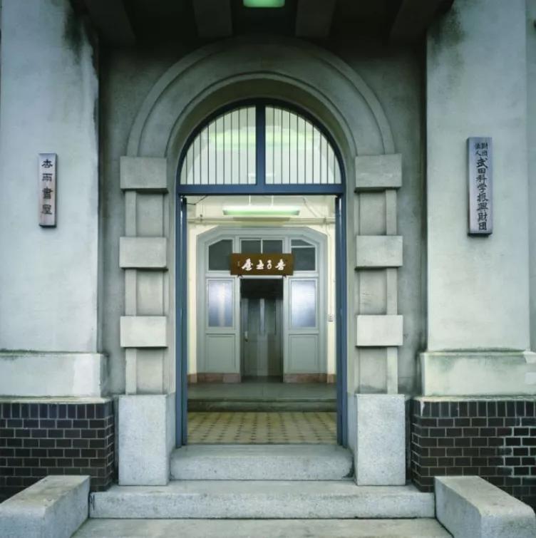 医药企业面对集采如何应对,医保控费哪家公司做得好