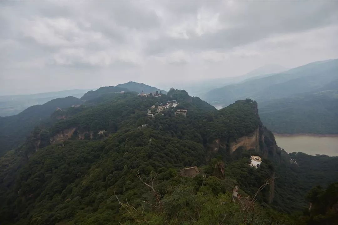 吃到嗓子眼的牛肉面,吃到嗓子眼的榴莲自助