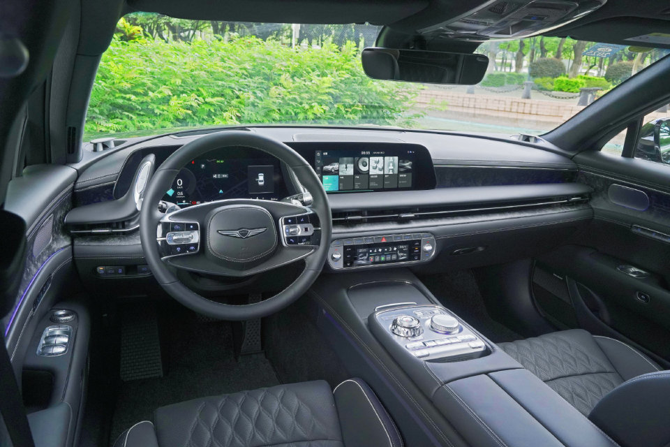 海川品车评测,捷尼赛思g90加长版试驾