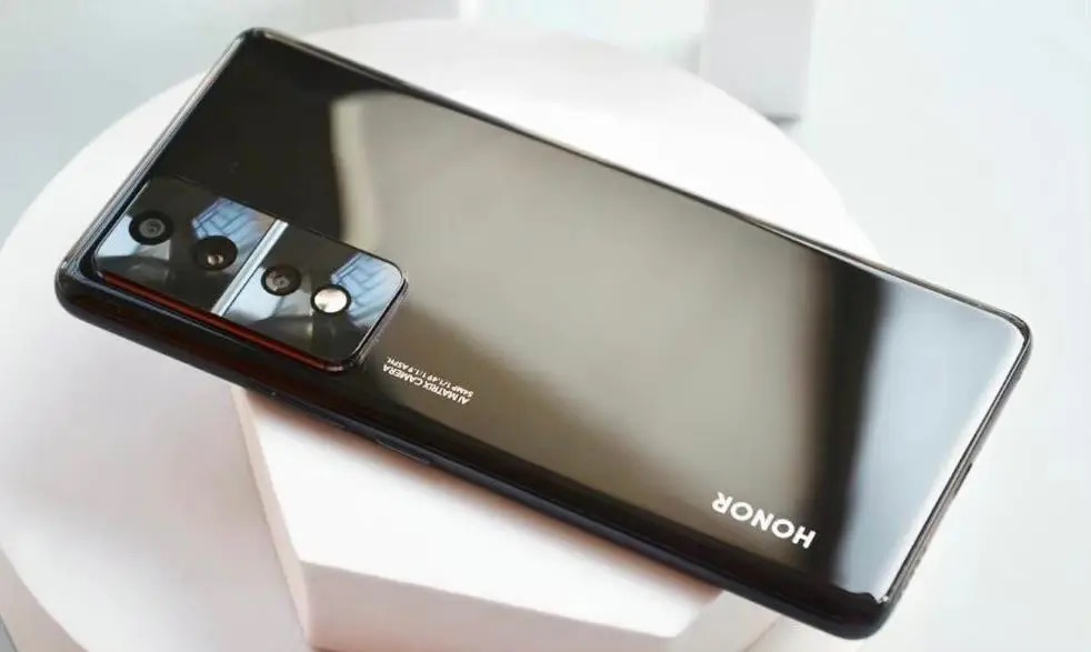 一加ace2和vivox80pro哪个好一点,荣耀80屏幕与一加ace2屏幕哪个好