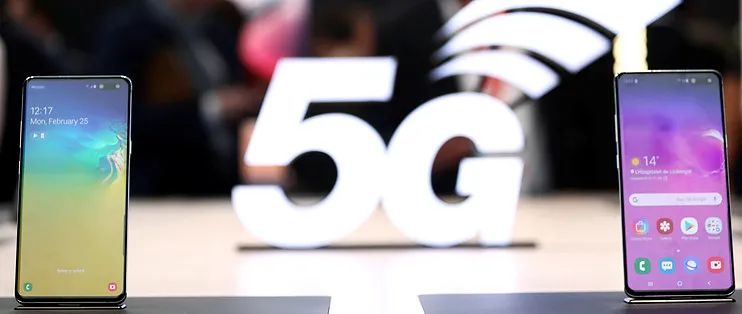 手机里面根本没有这个大块头的容身之地，但是这一次，不太一样了