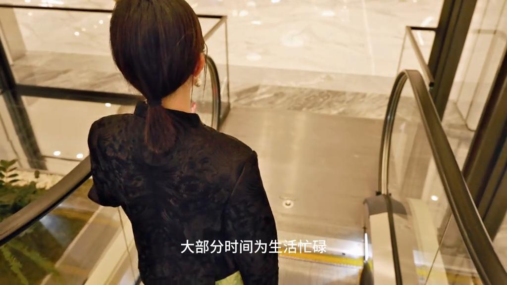 睡衣高级感轻奢明星同款藏蓝色,高级感居家睡衣女