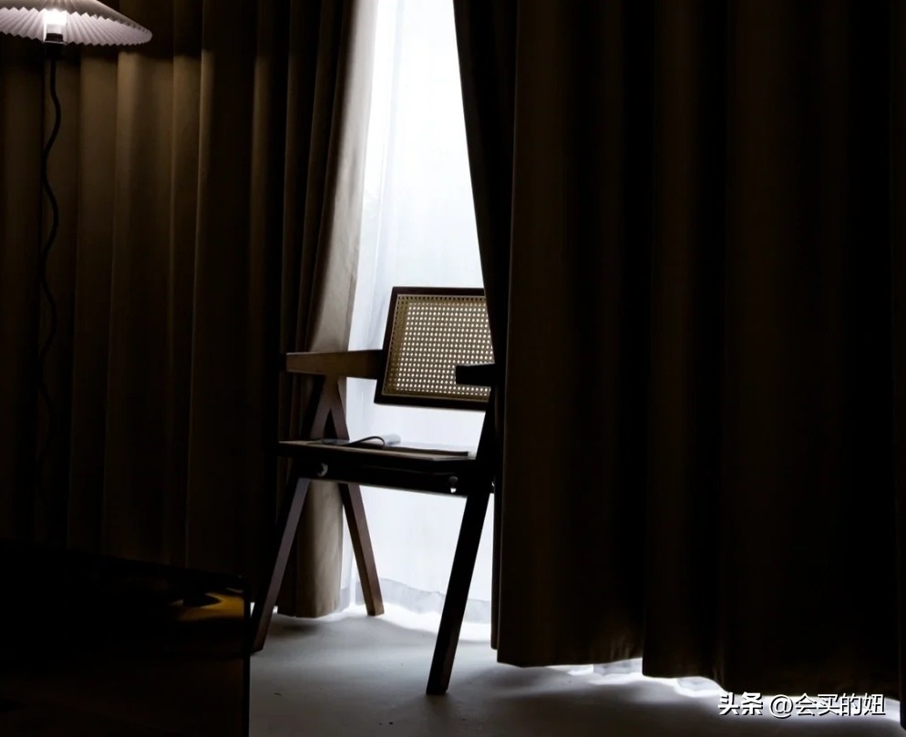 在网上买窗帘怎么选既好看又便宜,窗帘怎么挑选才不会被坑