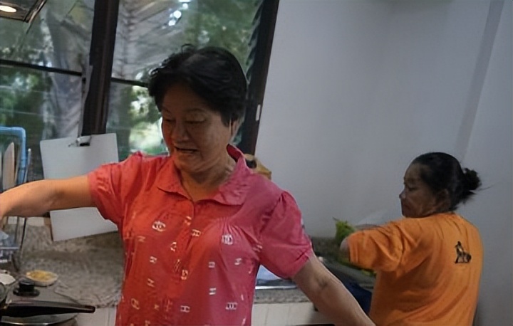 在泰国生活的华人现状,疫情在泰国旅游的中国人怎么办