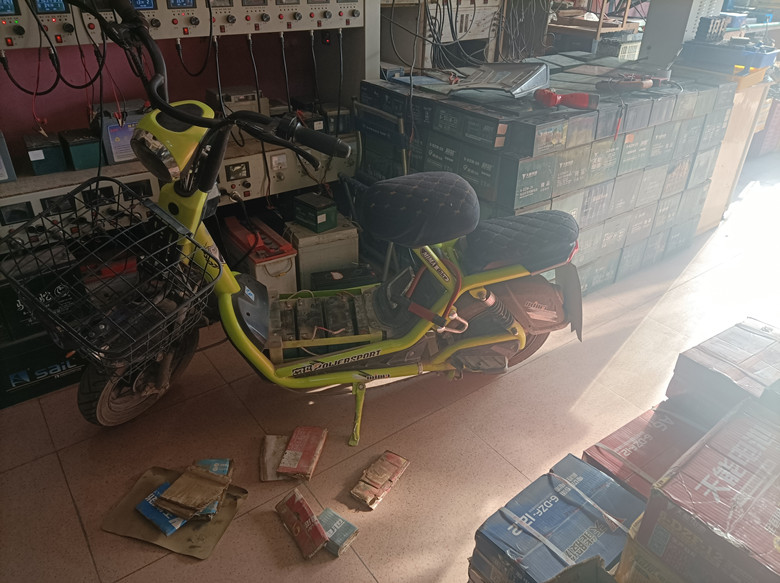 电池修复需要多大的电流,铅酸电池修复是大电流还是小电流