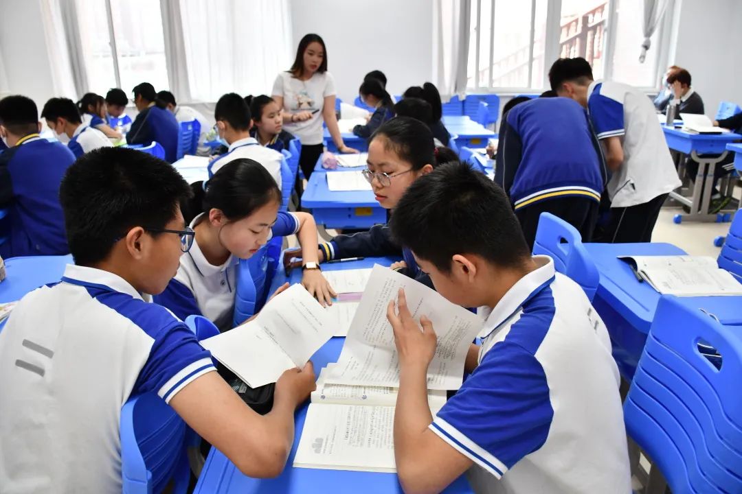 潍坊北海中学举行融入教学的课堂评价暨理解力课程实施首届教学节