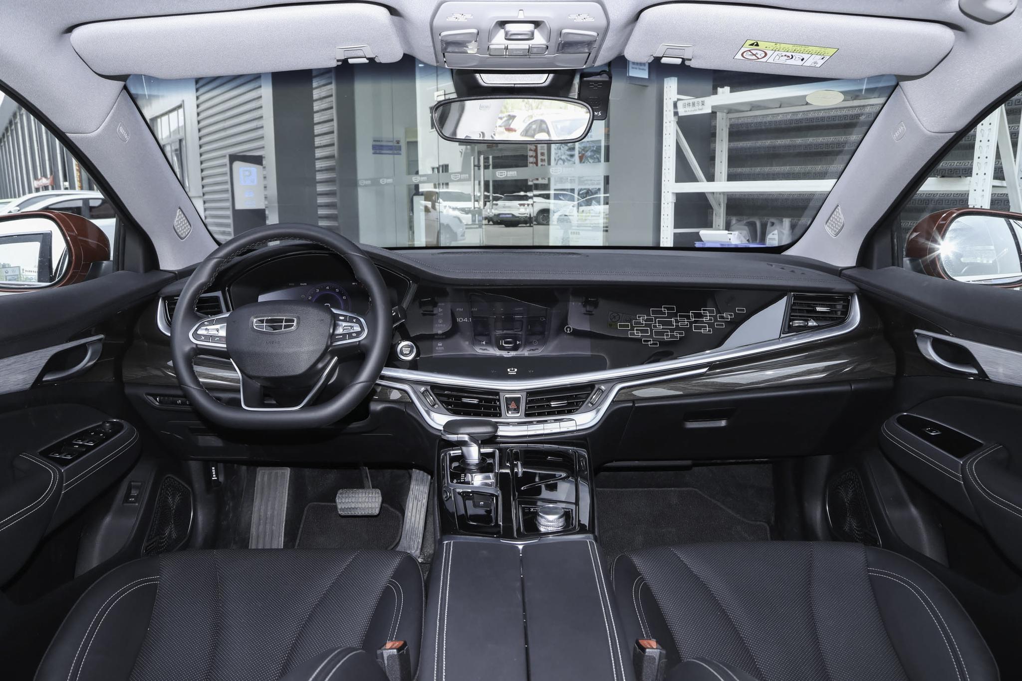 国产品牌的骄傲当属这3款车,这5台国产车颜值和性能兼具