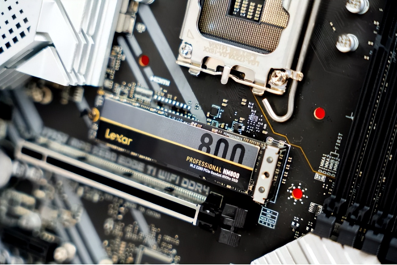 xpg白色机箱,xpg白色和金色