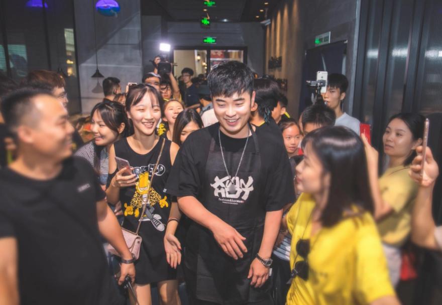 成本4块卖20利润率多少,成本4块卖4块怎么赚钱